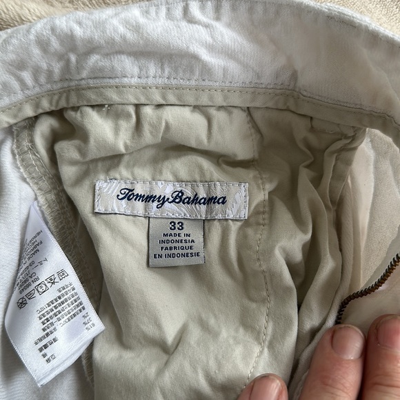Tommy Bahama white linen shorts - Picture 2 of 3